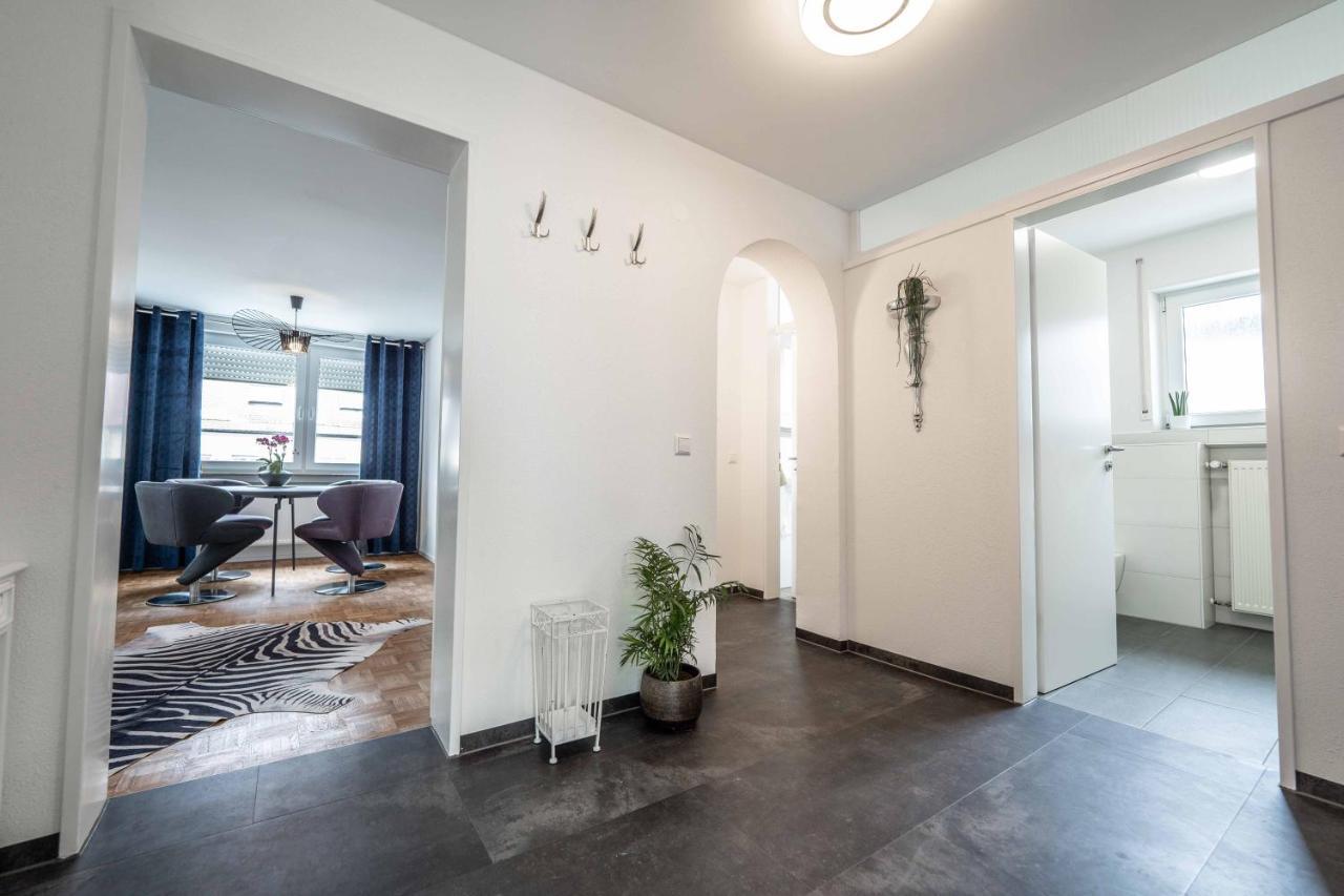 Fn L 5 Klimatisiert Mit Balkon Und Küche